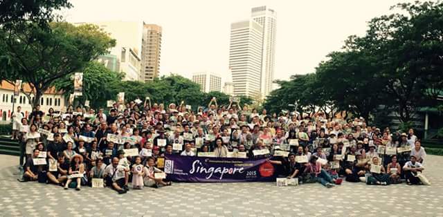 The sketchwalk on the lawns of the Singapore Management University, 25 July 2015